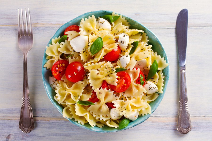 Caprese tésztasaláta