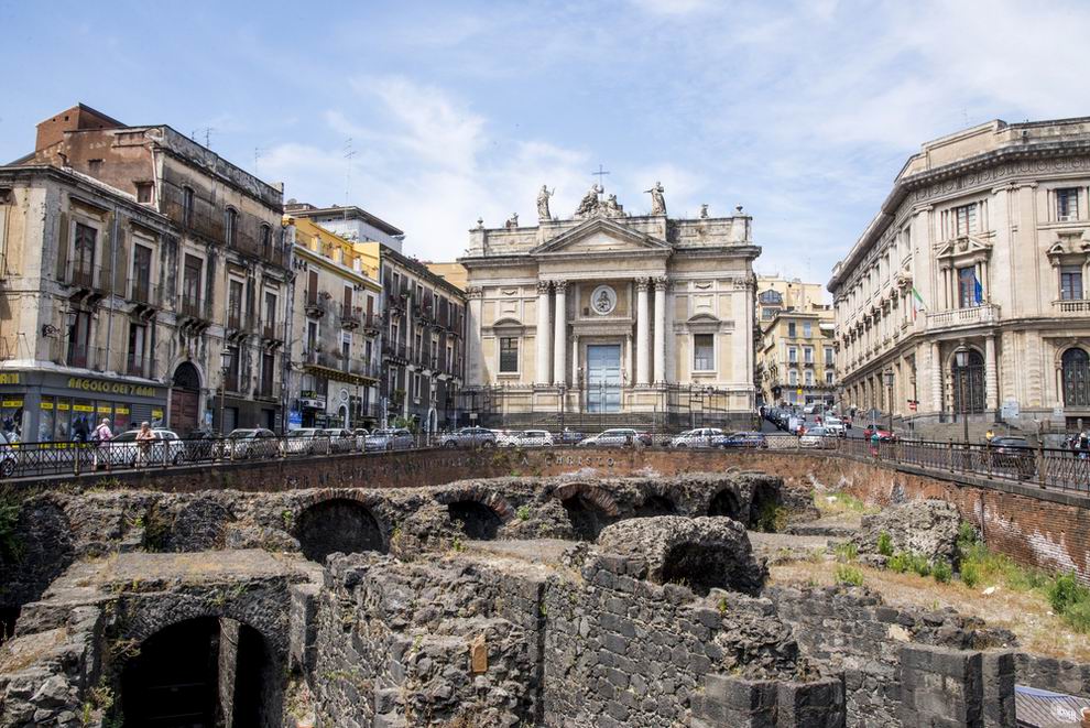 catania anfiteatro romano di catania