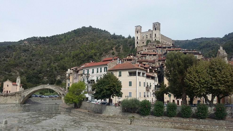 dolceacqua riviera di ponente