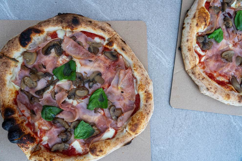 nápolyi pizza - olasz konyha
